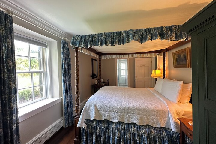 Room 108 of 285