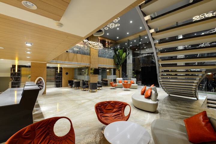 Hotel Interior 4 of 43