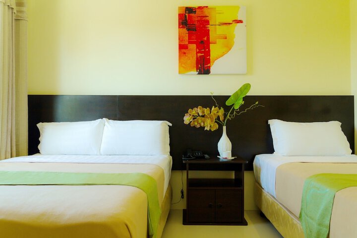 Room 8 of 40