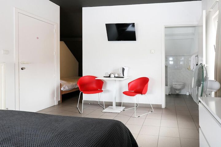 Room 35 of 67