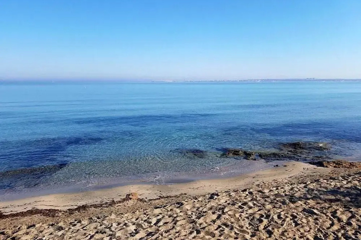 Beach 16 of 18