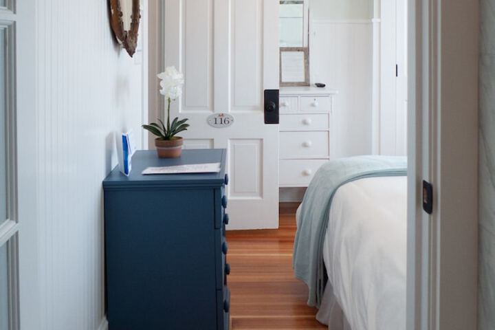 Room 16 of 70