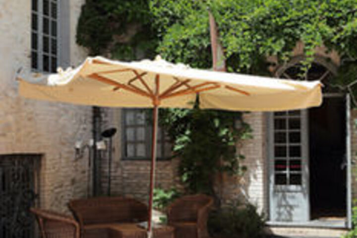Hotel Exterior 13 of 46