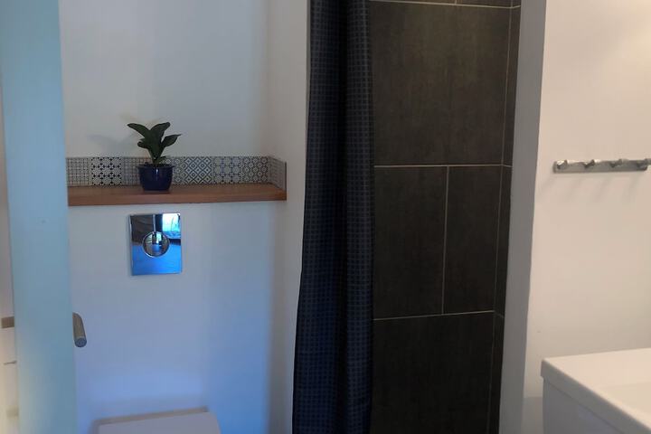 Room 54 of 76
