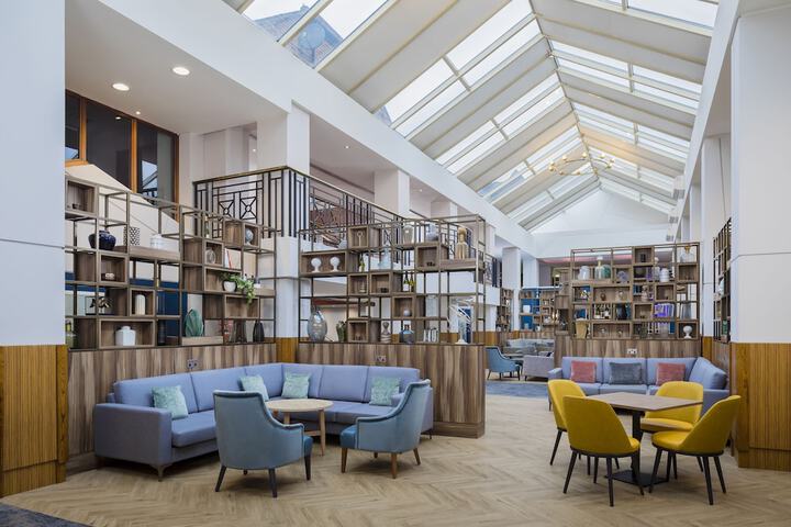Guest Lobby