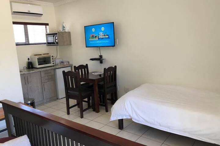 Room 10 of 61