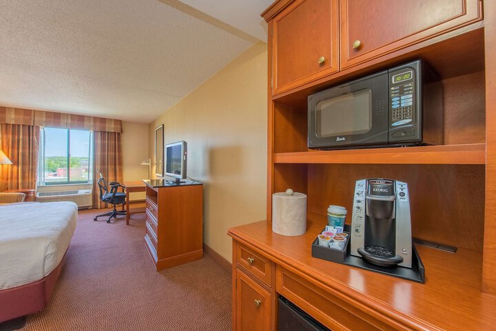 Room 12 of 34