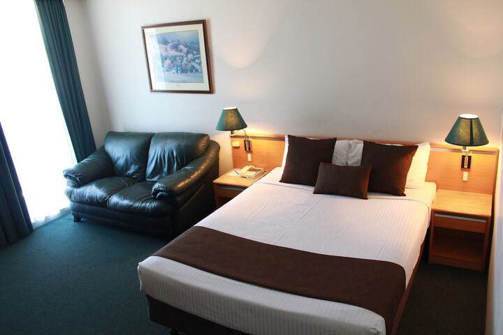 Room 4 of 47