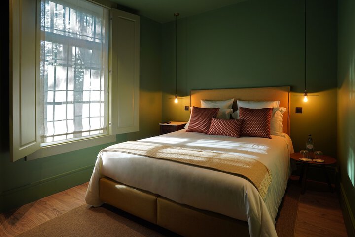 Room 10 of 92