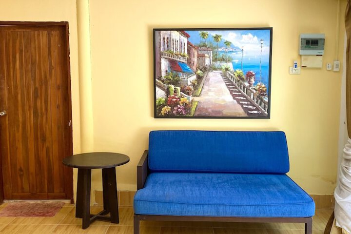 Room 16 of 118