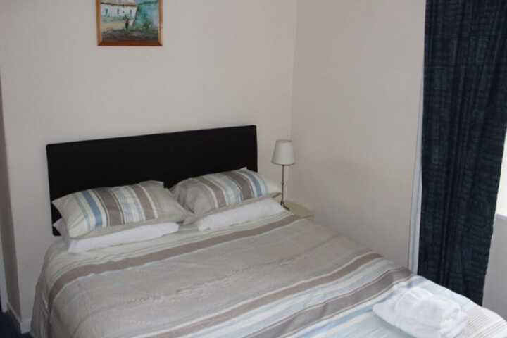 Room 4 of 19
