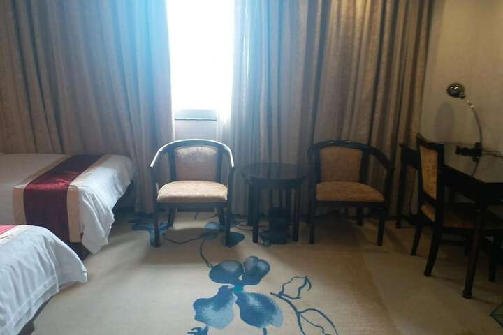 Room 20 of 35
