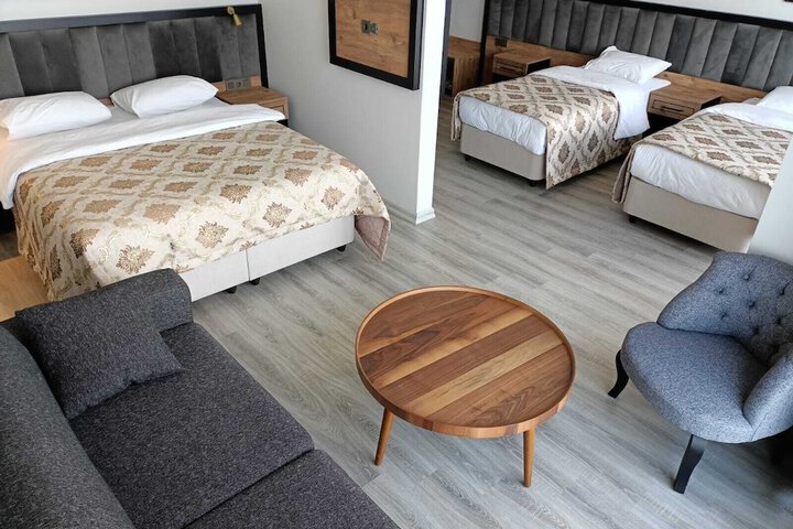 Room 49 of 115