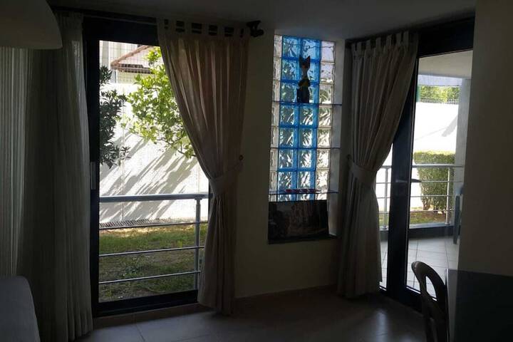 Room 4 of 58
