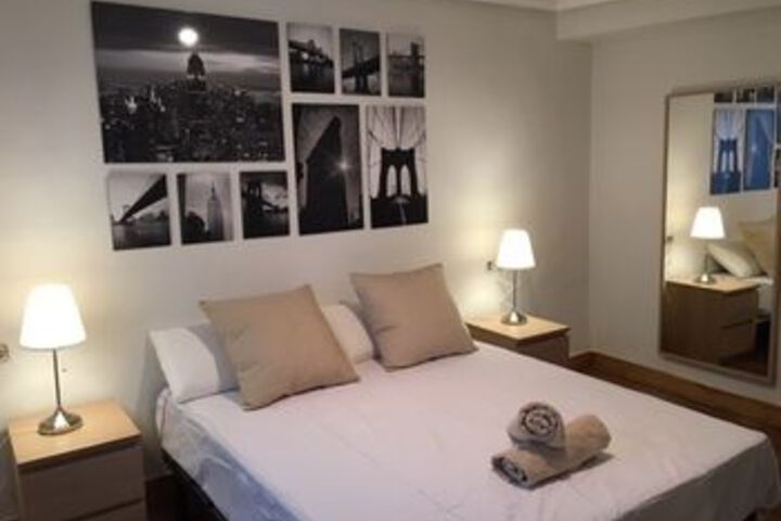 Room 5 of 12