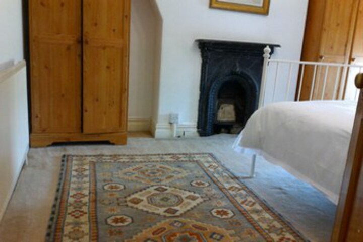 Room 27 of 47