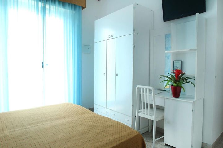 Room 26 of 54