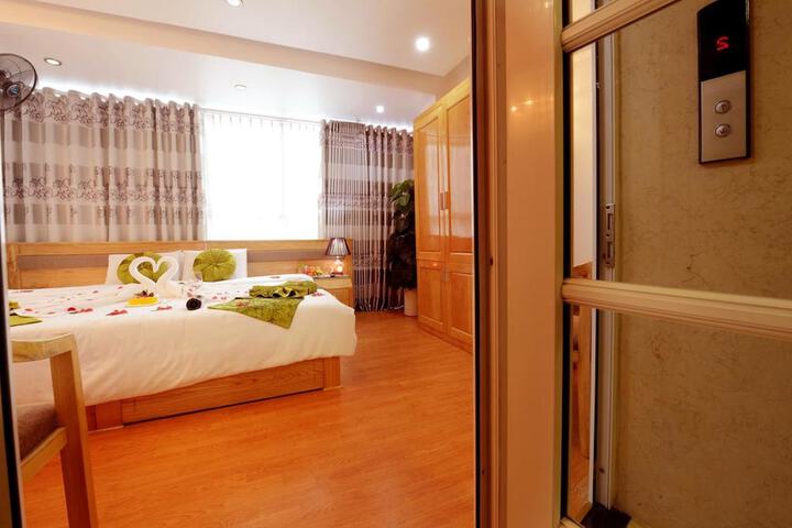 Room 19 of 29