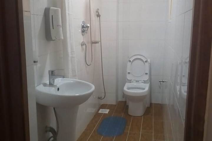 Room 7 of 10