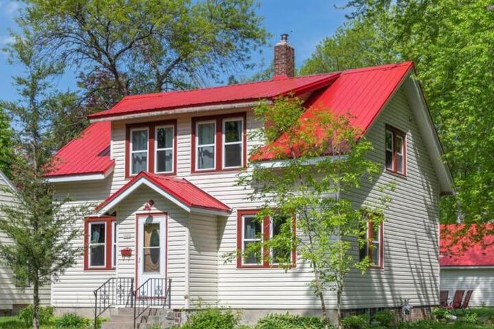 Glencoe-freshly remodeled-pets ok-4 bedrooms-grill