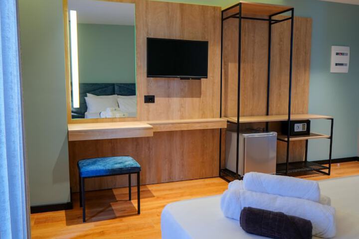 Room 20 of 85