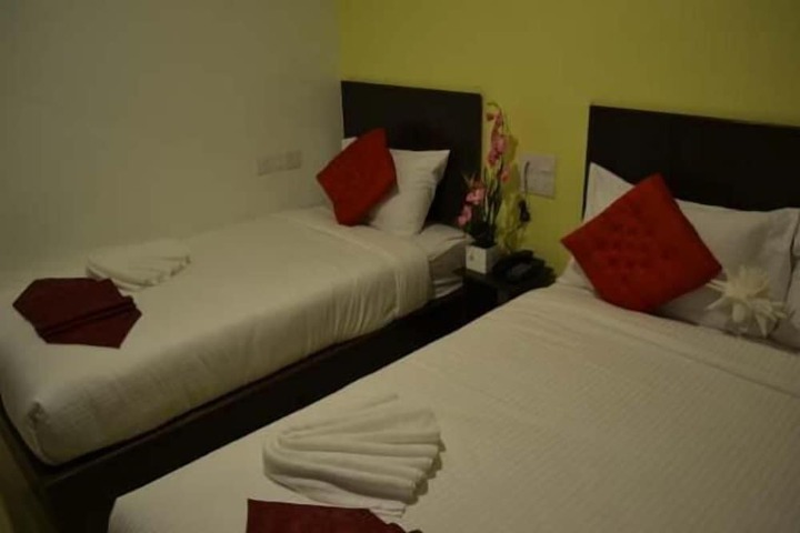 Room 21 of 32