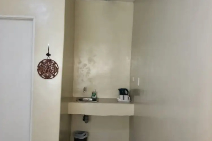 Room 12 of 23