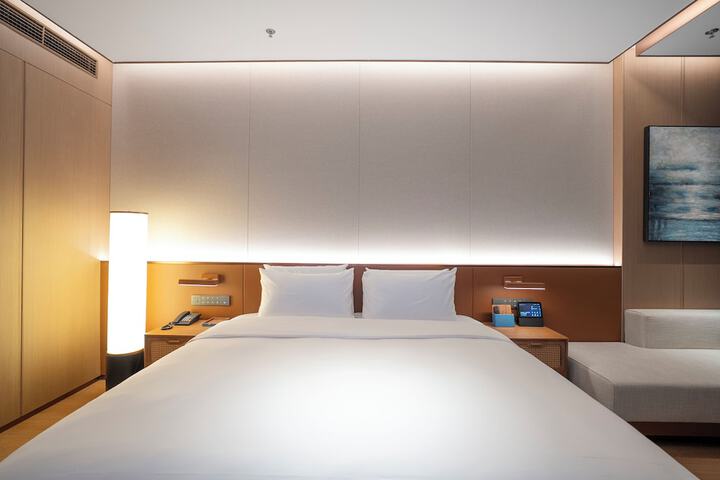 Room 35 of 44