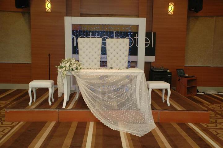 Ballroom/Hall 43 of 60