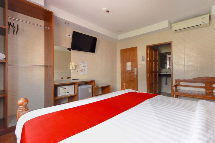 Room 16 of 29