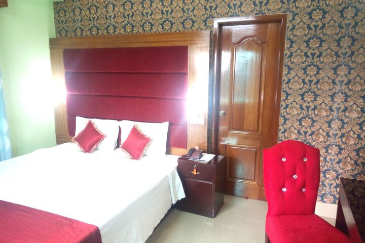 Room 34 of 72