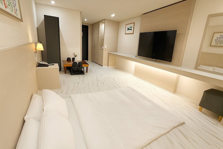 Room 55 of 83