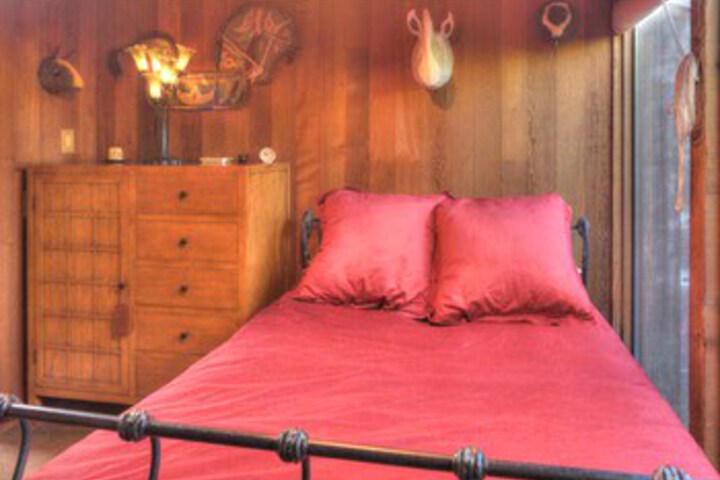 Room 36 of 39