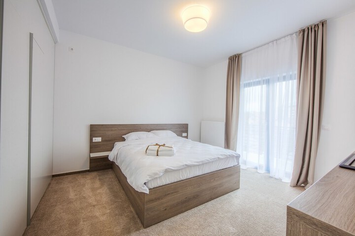 Room 5 of 45