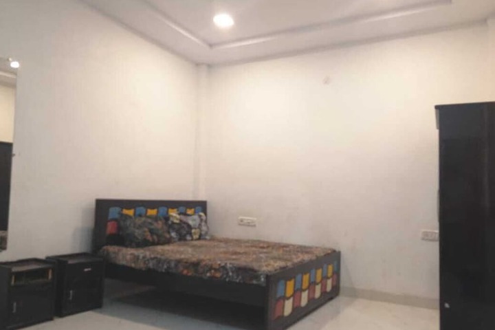 Room 19 of 37