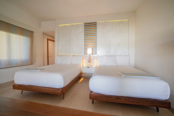 Room 14 of 66