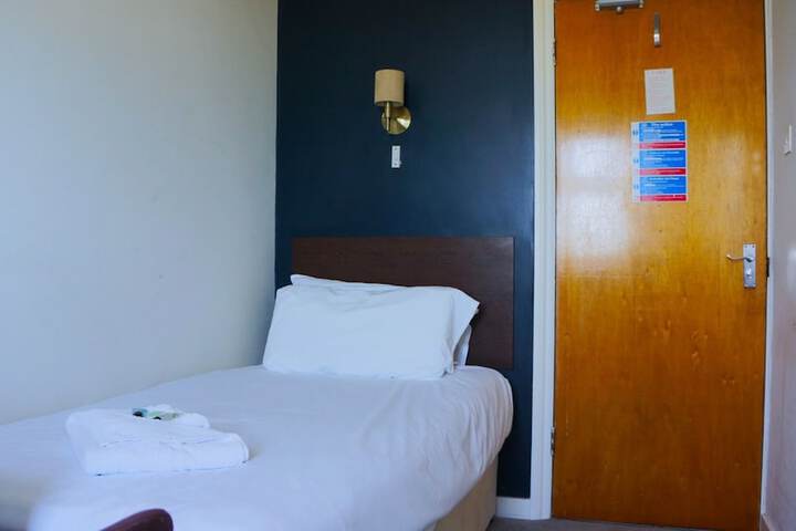 Room 109 of 162