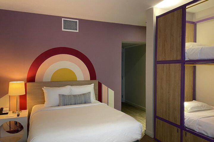 Room 17 of 118