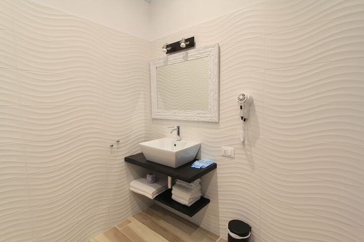 Room 44 of 69