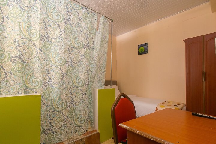Room 30 of 163