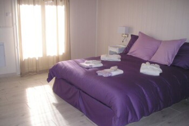 Room 28 of 28