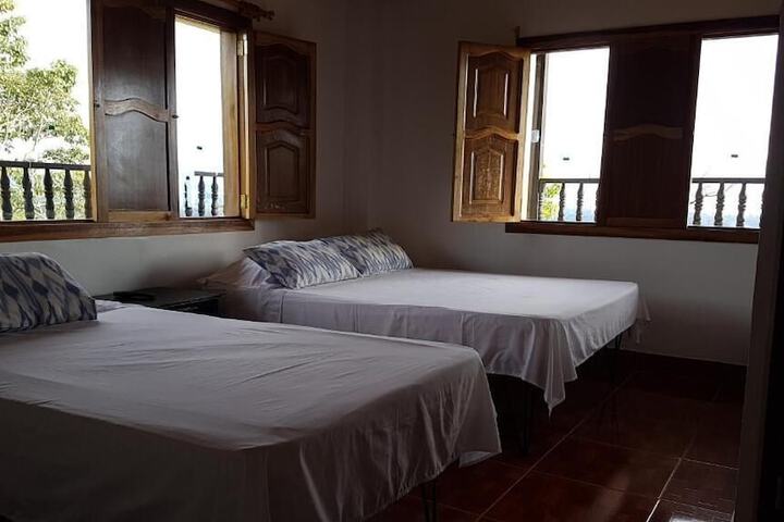 Room 2 of 38