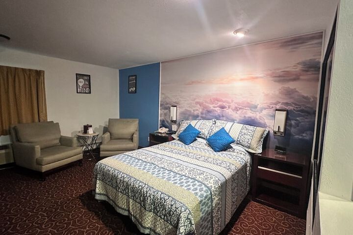 Room 19 of 66