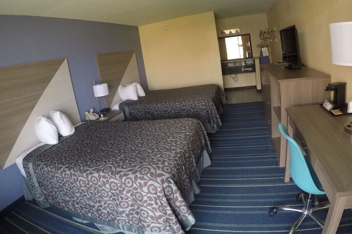 Room 20 of 47
