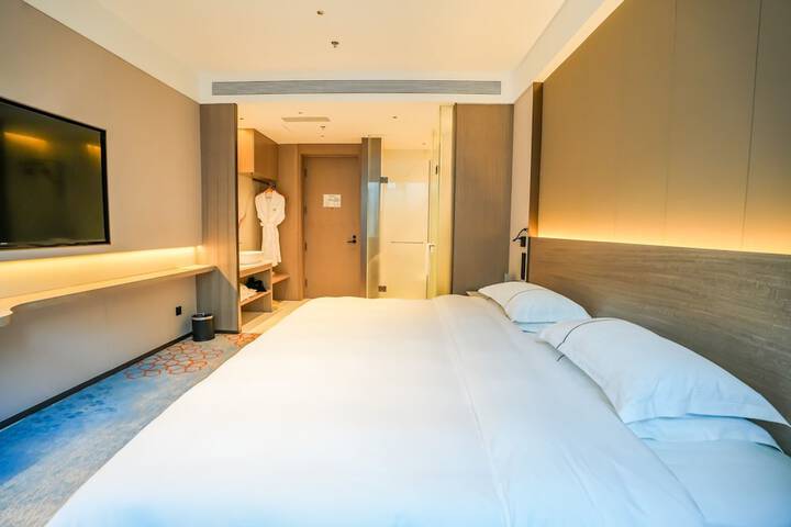 Room 9 of 85