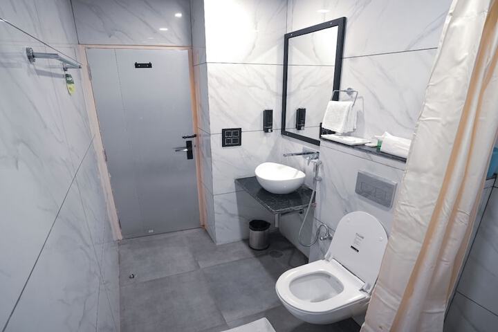 Room 17 of 21