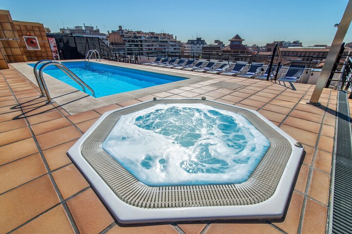 Pool 41 of 68