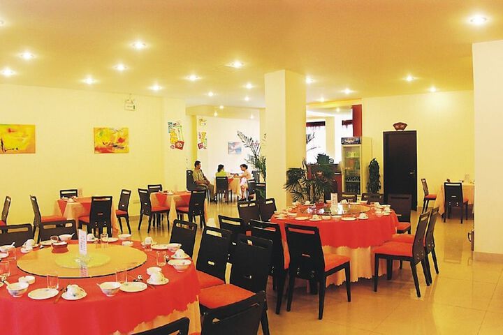 Dining Photos