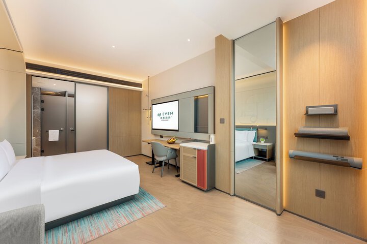 Room 29 of 53