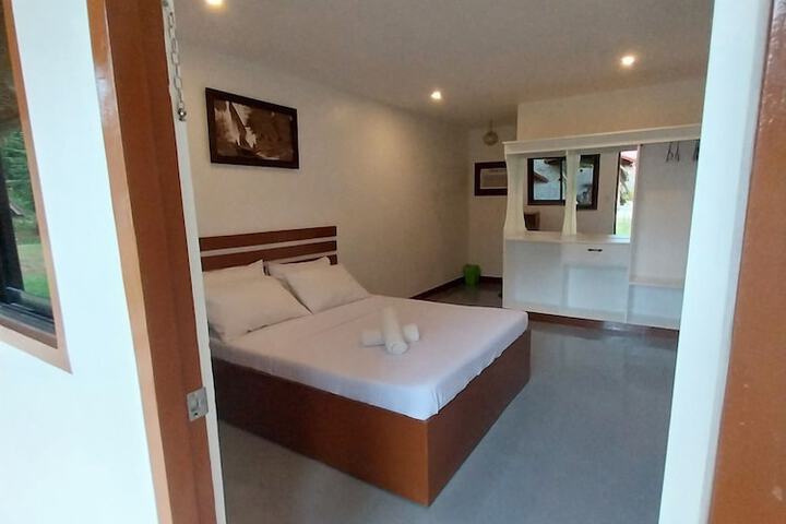 Room 22 of 49